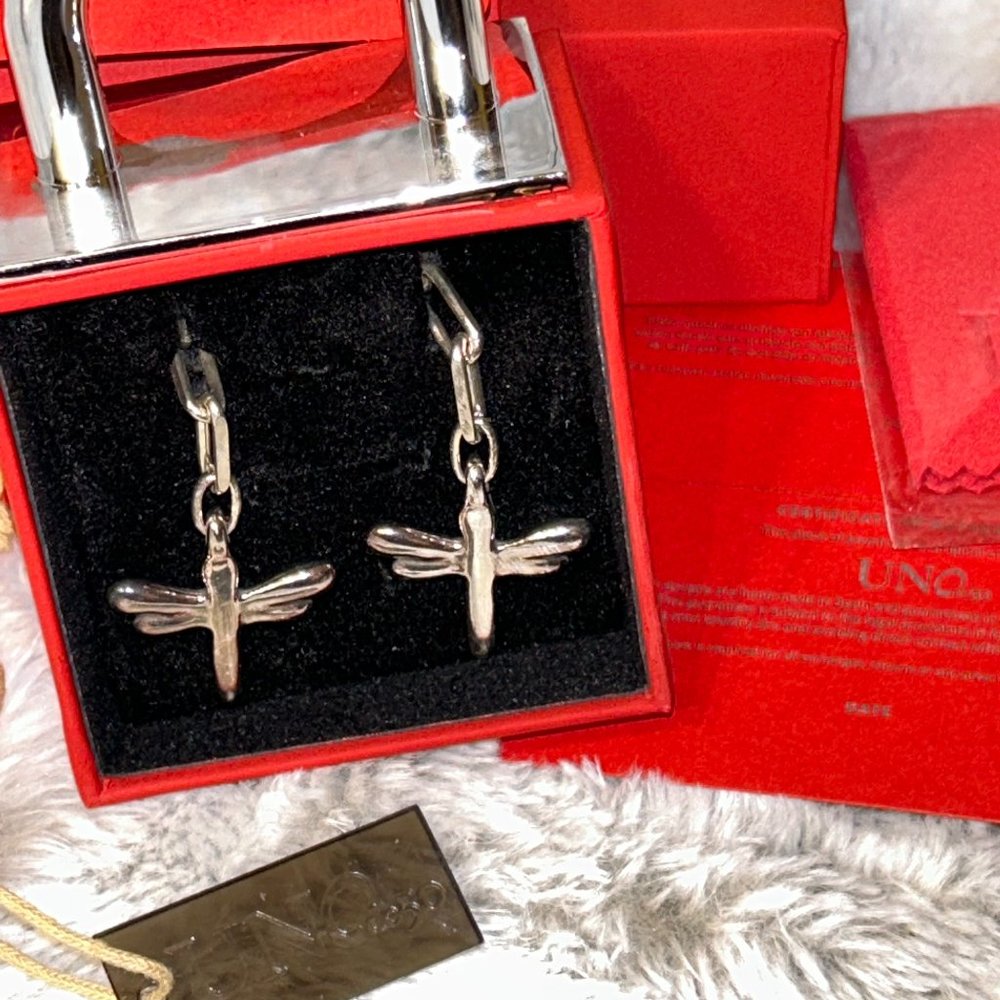 Uno de 50 TAKE ME Silver Plated Dragonfly Long Dangle Earrings PEN0751
